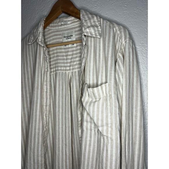 Abercrombie & Fitch Oversized Linen-Blend Shirt - Picture 2 of 8